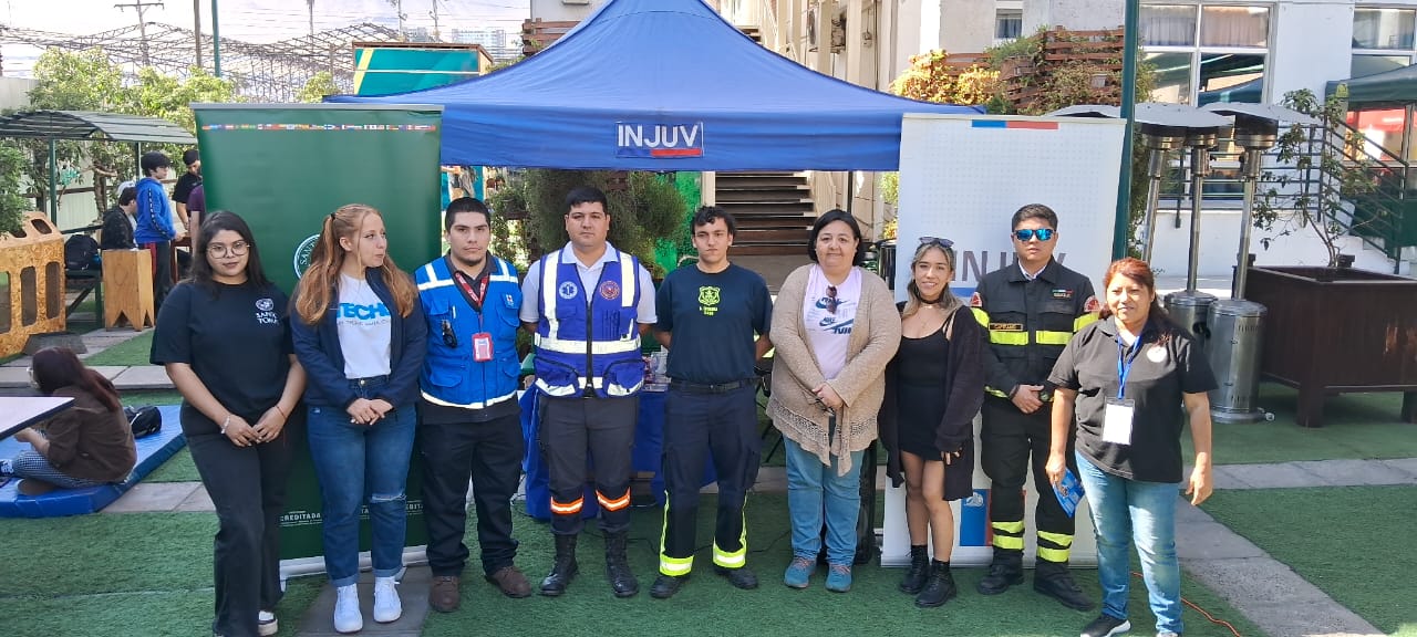 Sede Local de Iquique participa en “Feria voluntariado Joven 2023”
